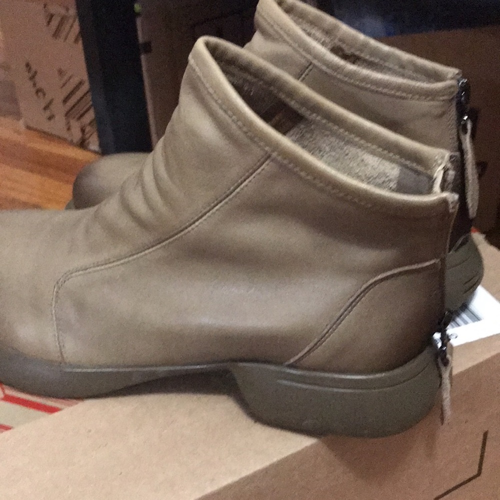 W Concept Angle Boots - image 3